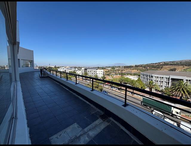 562.40M² OFFICE TO LET IN TYGER VALLEY